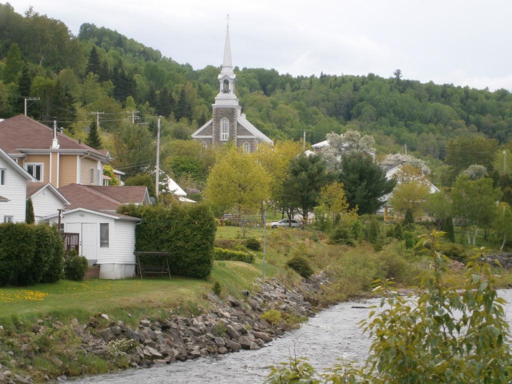 Sous Le Clocher De L'Anse Eksteriør bilde